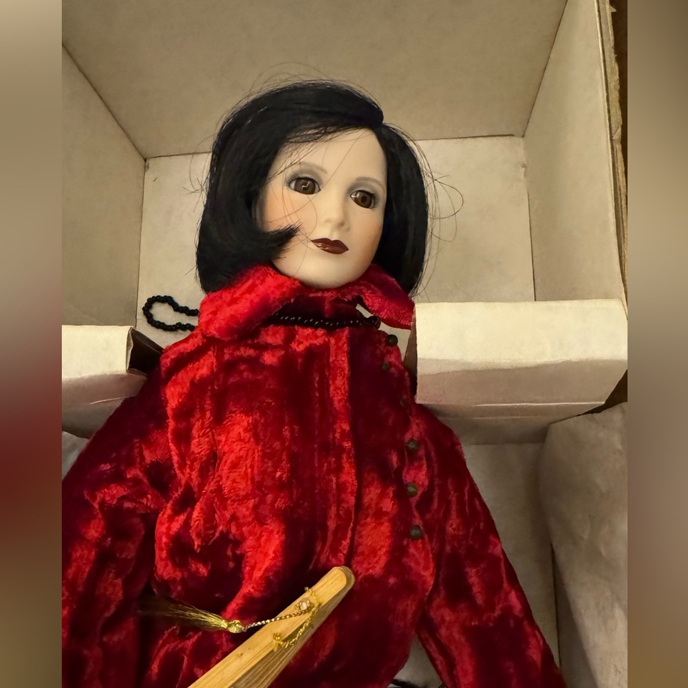 Little wonan with red velvet dress and black hat. 17 inch. Never use